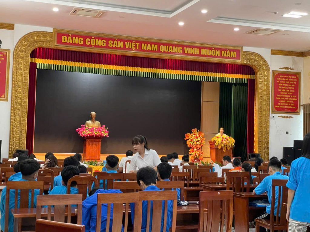 SÔI NỔI CÁC HOẠT ĐỘNG HỌC SINH – SINH VIÊN TẠI CEAT
